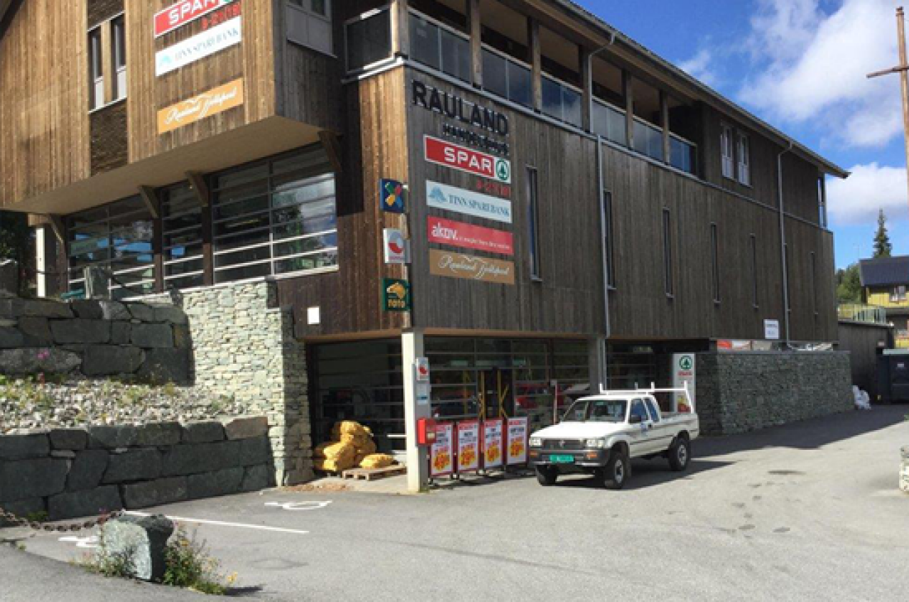 SPAR Rauland- Inngangsparti.