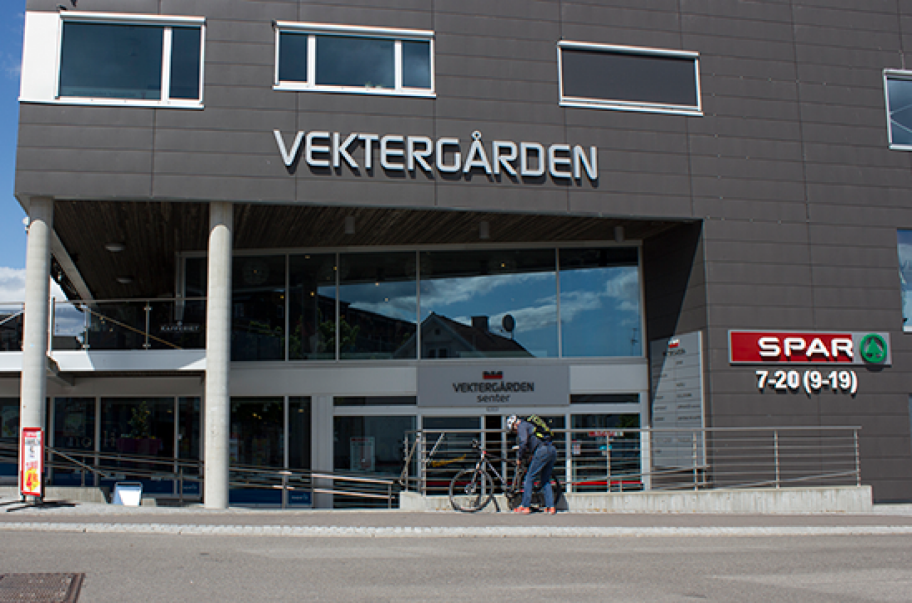 SPAR Vektergården - Inngangsparti.